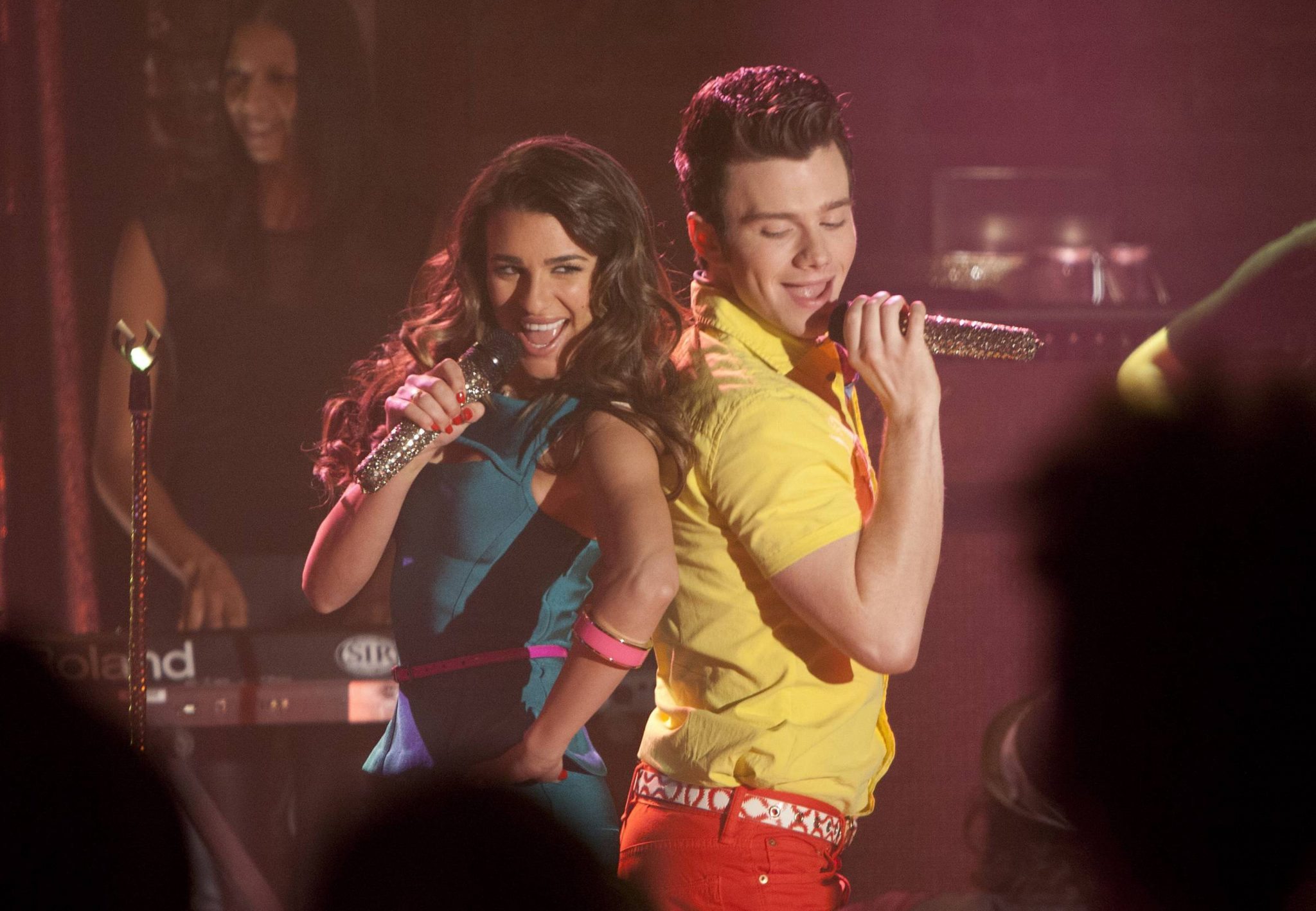 GLEE: Kurt (Chris Colfer, R) and Rachel (Lea Michele, L) perform at their first official gig in the "Puppet Master" episode of GLEE airing Thursday, Nov. 28 (9:00-10:00 PM ET/PT) on FOX. ©2013 Fox Broadcasting Co. CR: Adam Rose/FOX
