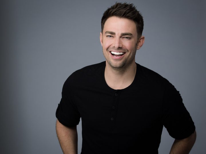 Mean Girls star Jonathan Bennett talks new movie, Thank U Next, and more