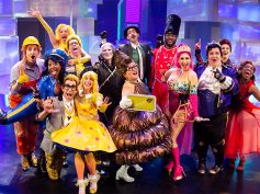 Theater Review: A thumbs up for Emojiland