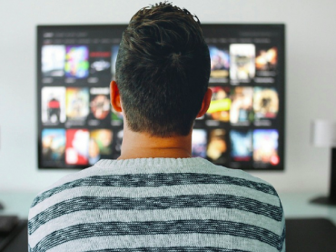 6 Tips To Help You Choose The Next TV Series To Binge Watch